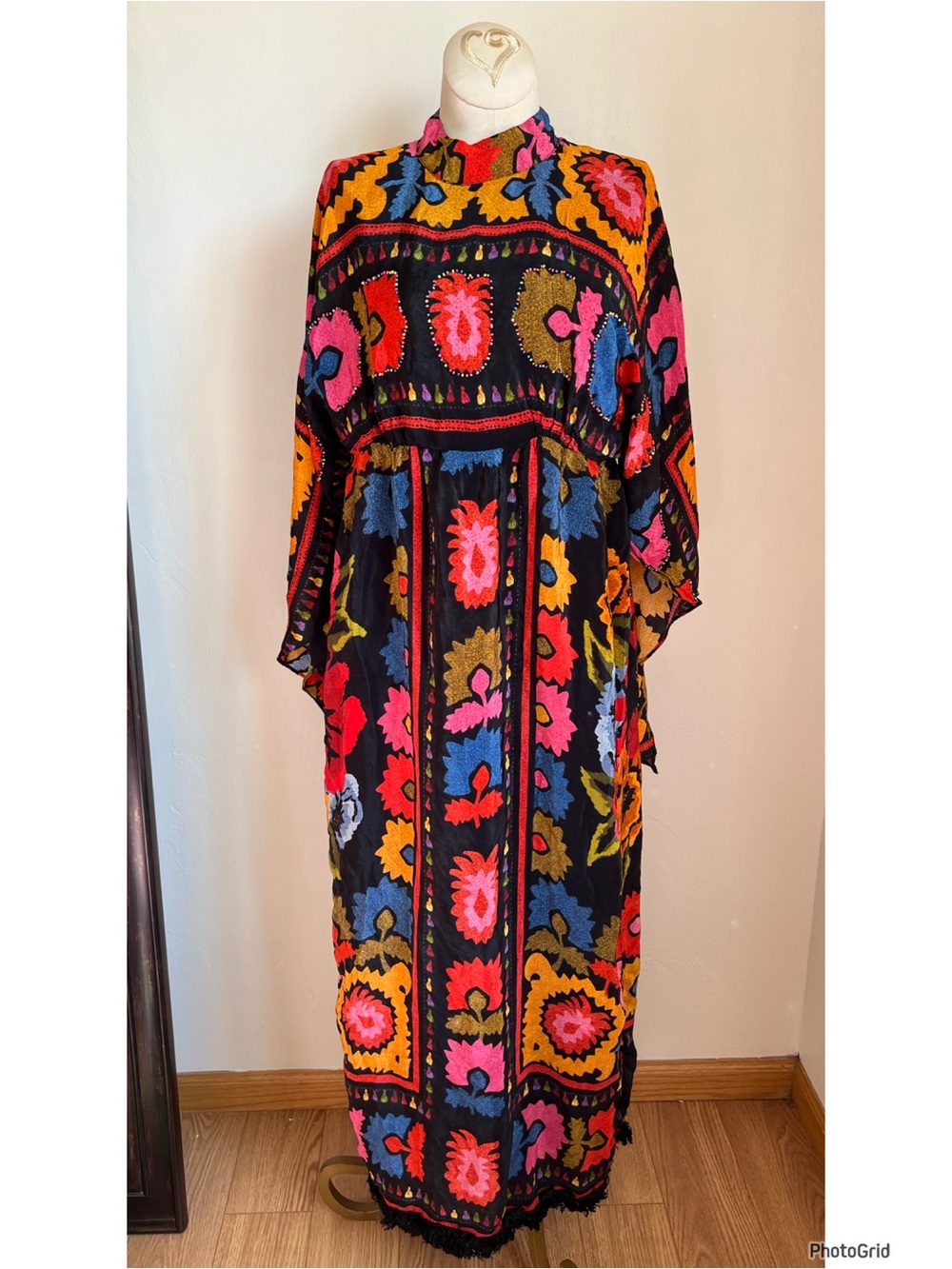 Farm Rio Dress Size Small - Picture 2 of 7